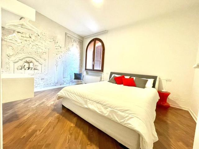 Domus Verona - Ampia Moderna Casa Su 2 Piani Nel Cuore Di Verona Exterior foto
